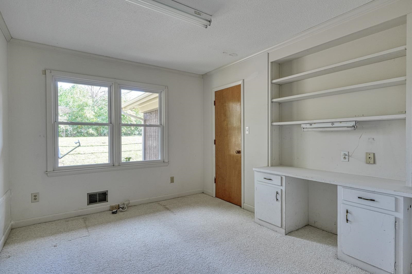 121 State Rd S-42-1630 Spartanburg, SC 29303 - Photo 28 of 35