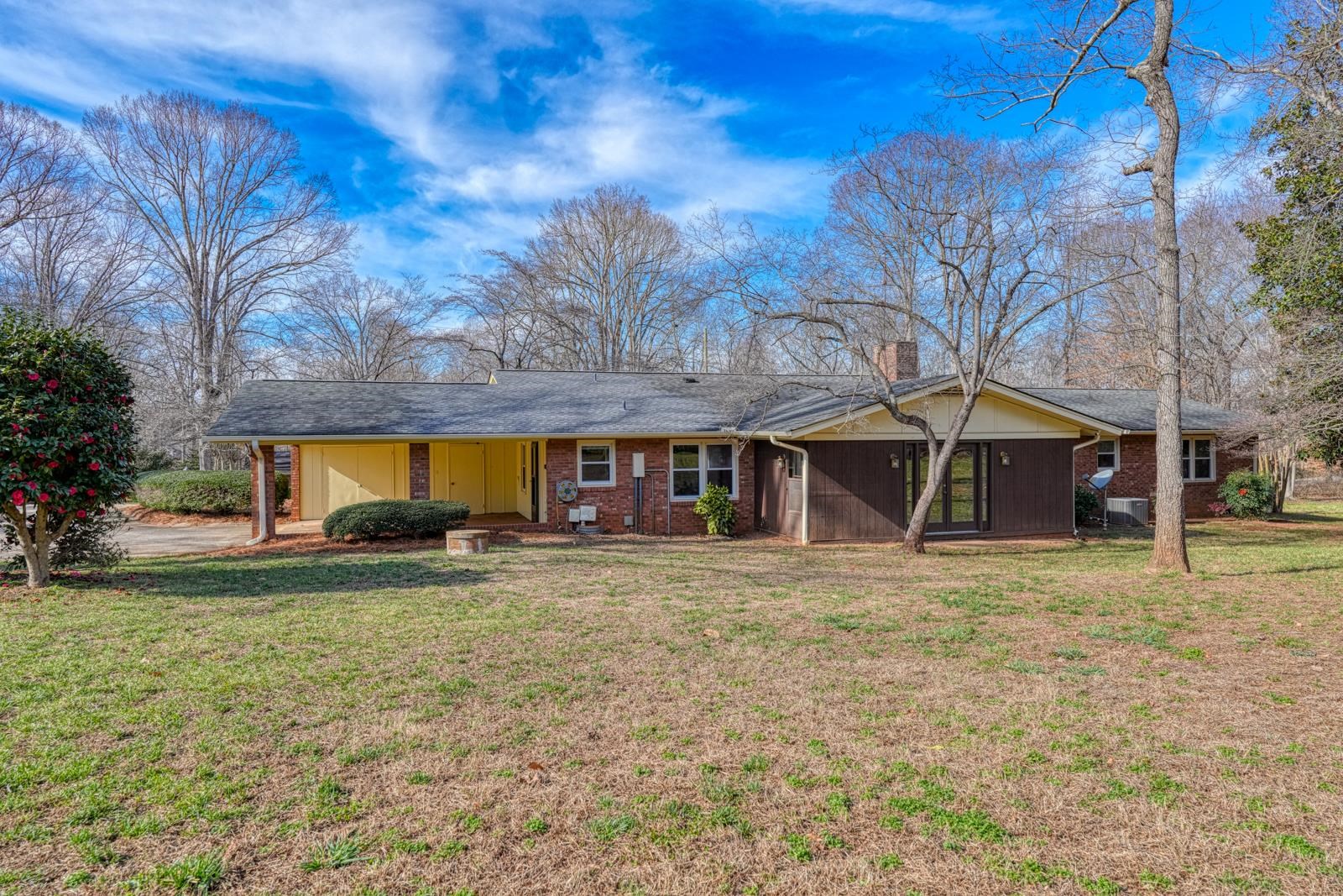 121 State Rd S-42-1630 Spartanburg, SC 29303 - Photo 30 of 35