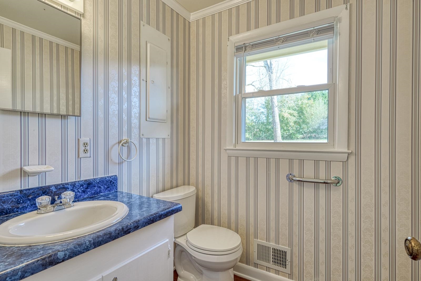 121 State Rd S-42-1630 Spartanburg, SC 29303 - Photo 32 of 35