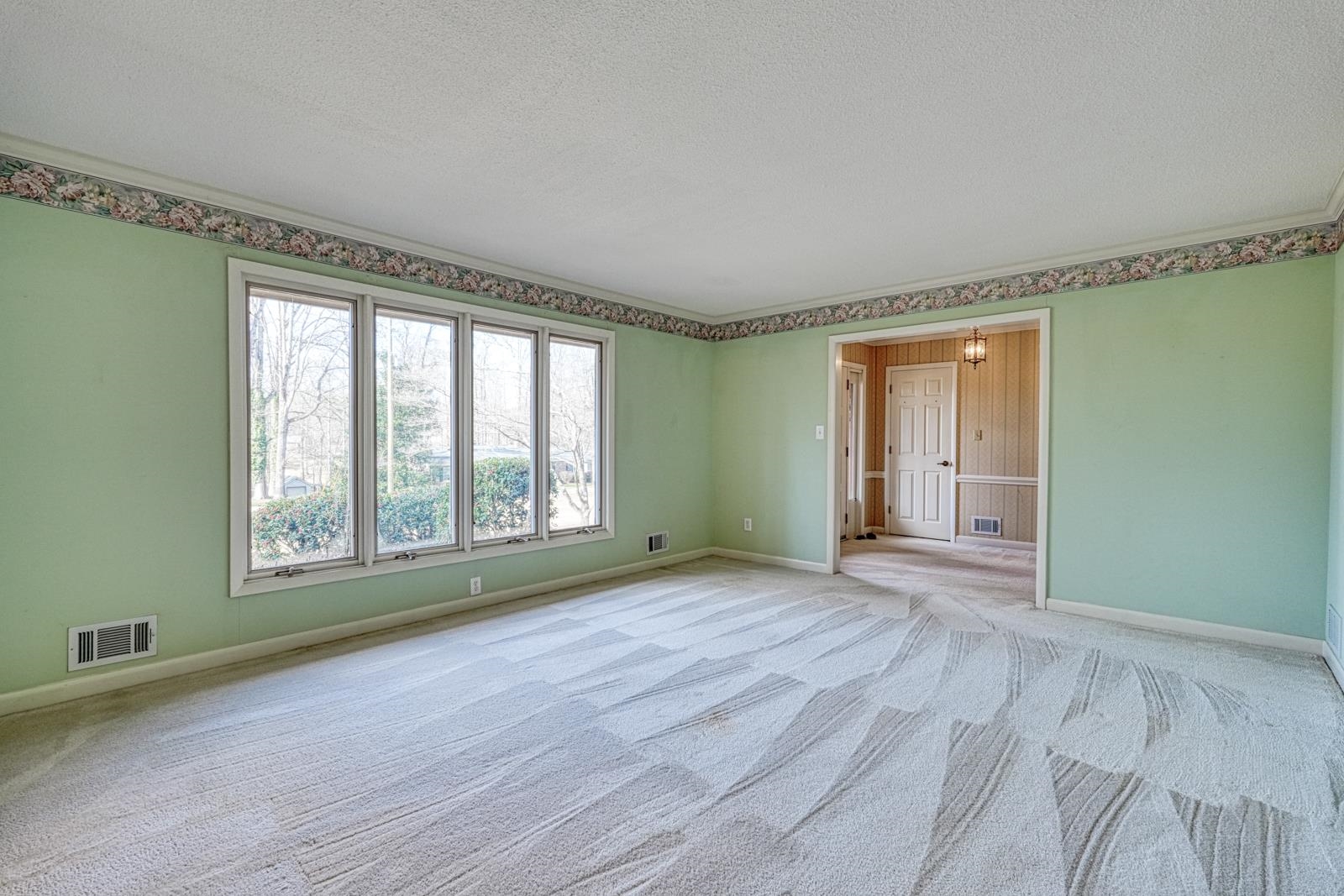 121 State Rd S-42-1630 Spartanburg, SC 29303 - Photo 4 of 35