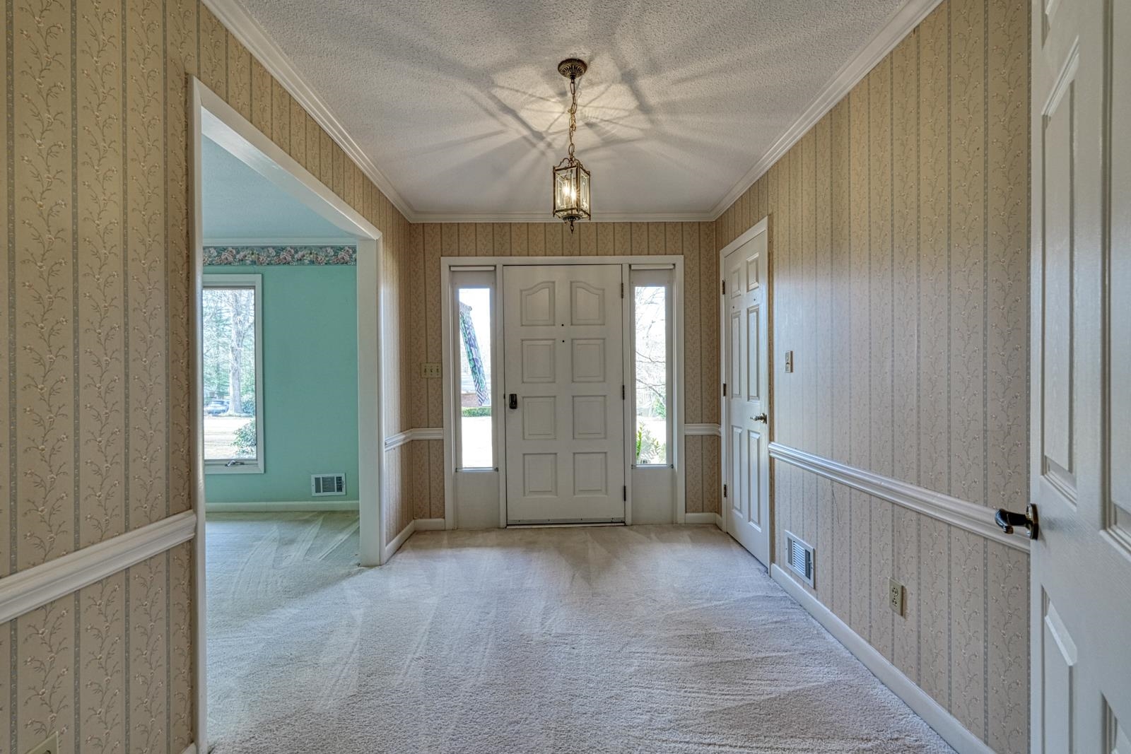 121 State Rd S-42-1630 Spartanburg, SC 29303 - Photo 9 of 35