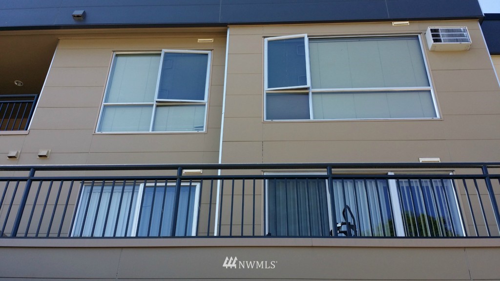 321 10th Avenue South, Unit 618 Seattle, WA 98144 - Photo 17 of 20