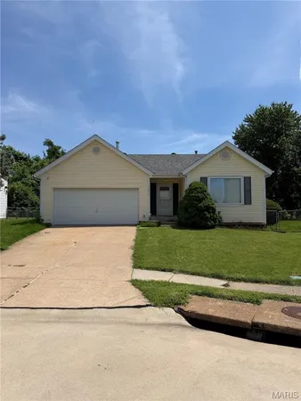 $2,050 | 1203 Advance Drive, Florissant, MO 63031