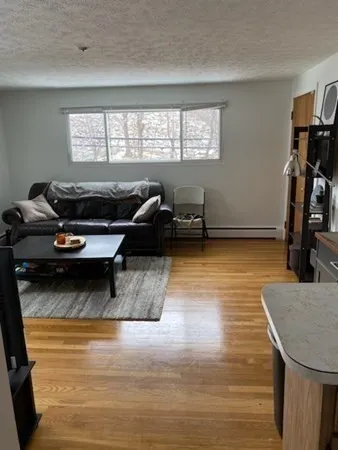 $1,650 | 86 Quarry Street, Unit 2, Quincy, MA 02169