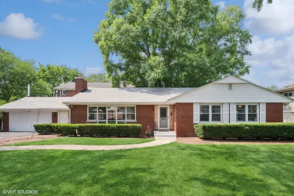 $689,000 | 9200 Hamlin Avenue, Evanston, IL 60203