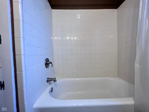 $1,750 | 1524 East 46th Street, Indianapolis, IN 46205