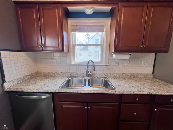 $1,750 | 1524 East 46th Street, Indianapolis, IN 46205