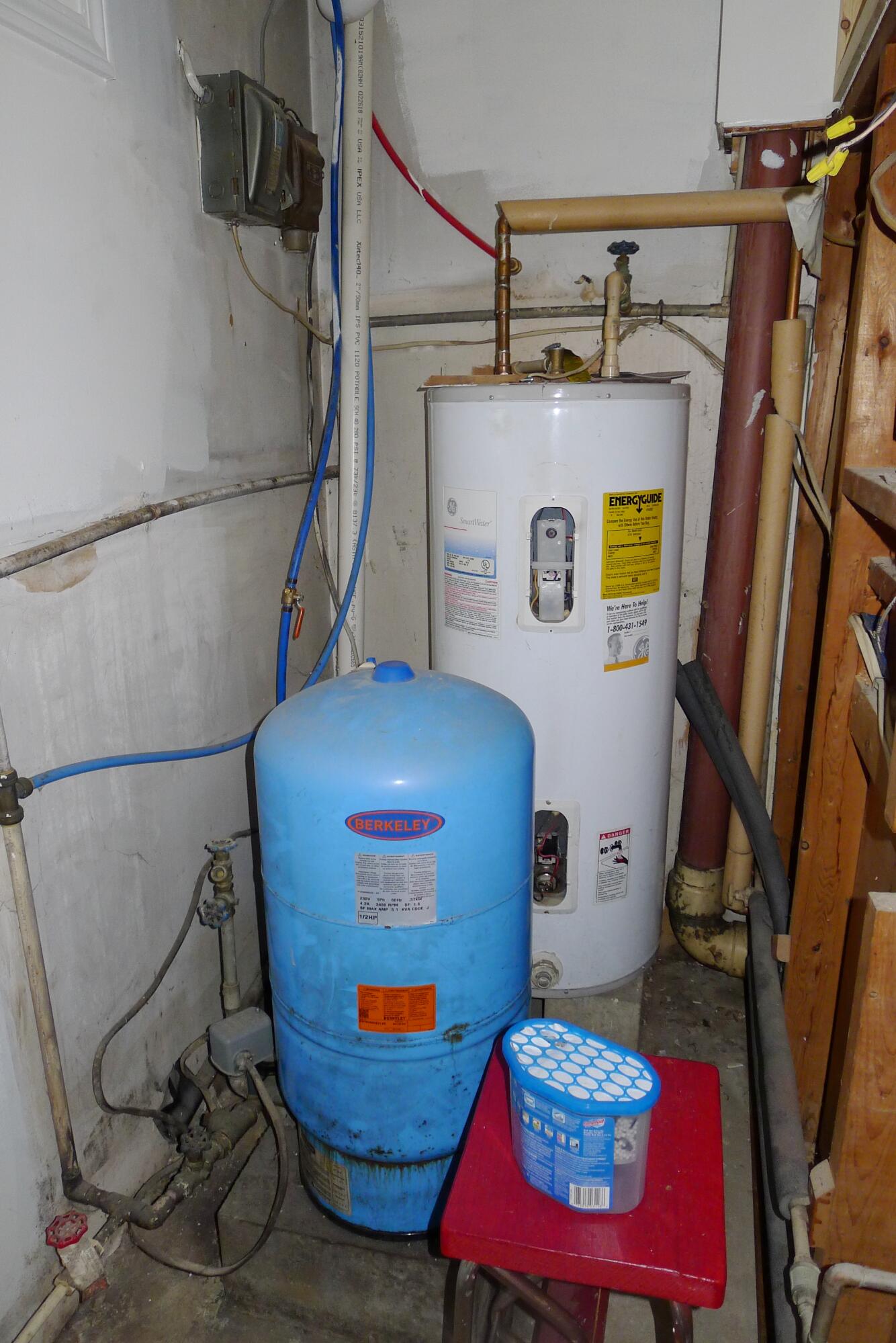 106 East Dixfield Road Dixfield, ME 04224 - Photo 29 of 45 Utility room