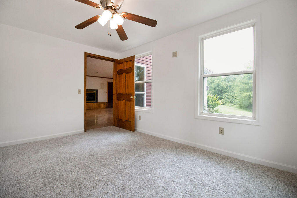 470 Kelly Lane Greeneville, TN 37745 - Photo 23 of 42 032