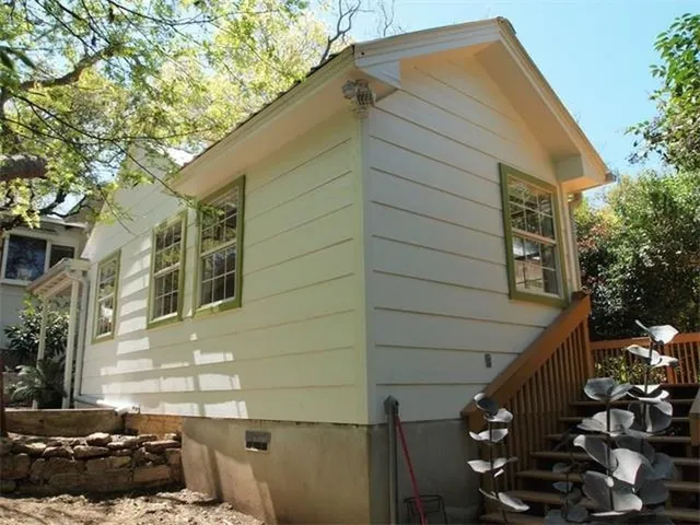 $2,700 | 1124 B Reagan Terrace, Unit B, Austin, TX 78704