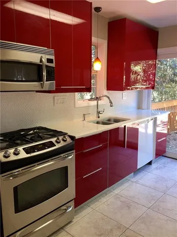 $2,700 | 1124 B Reagan Terrace, Unit B, Austin, TX 78704