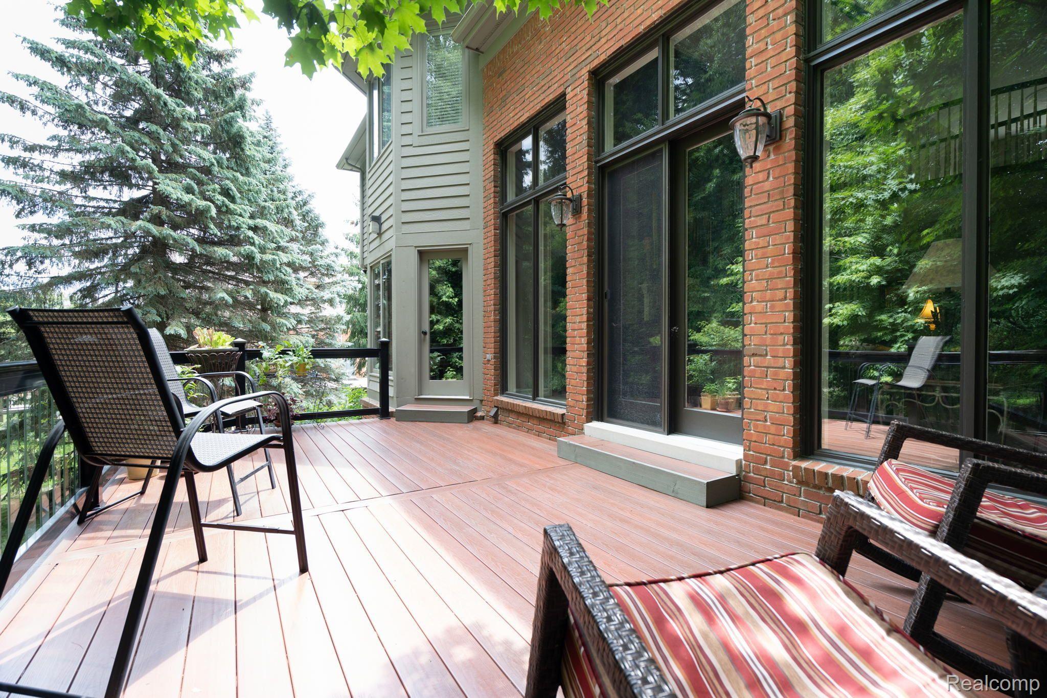 1870 Blue Grass Drive Rochester, MI 48306 - Photo 41 of 58 Gallery Image 41