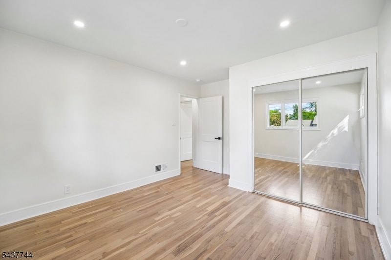 63 Westland Road Cedar Grove, NJ 07009 - Photo 15 of 40
