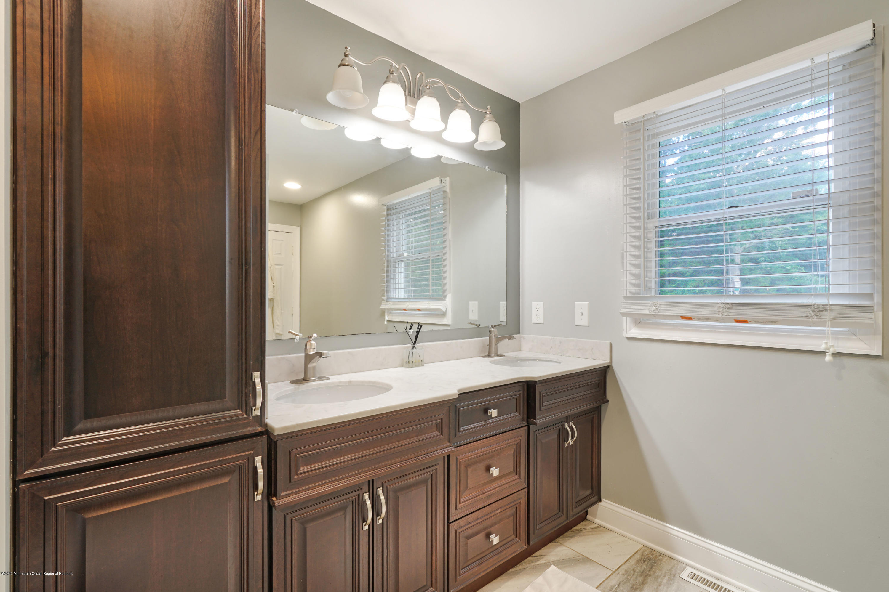 92 Hickory Hill Road Jackson, NJ 08527 - Photo 21 of 43 Built In Vanity