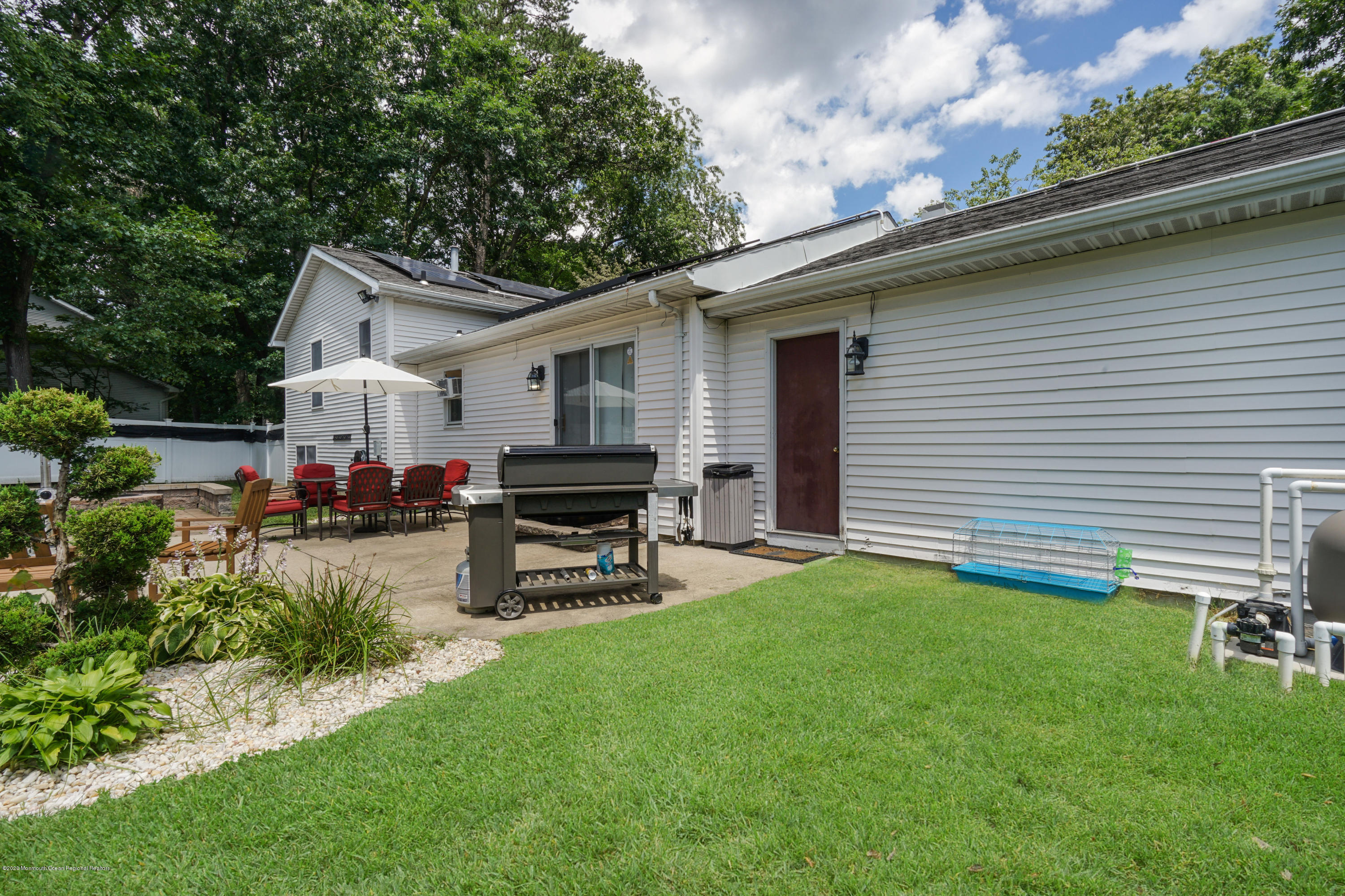 92 Hickory Hill Road Jackson, NJ 08527 - Photo 41 of 43 Convenient Back Entrance to Garage