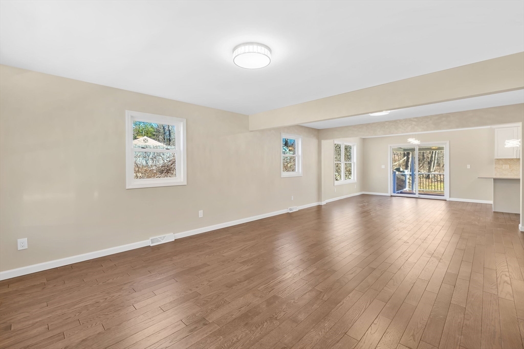 337 Maynard Road Wilbraham, MA 01095 - Photo 4 of 42