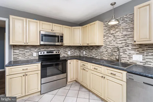 $2,275 | 342 Harlan Square, Unit B12, Bel Air, MD 21014