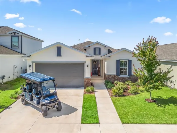 a view of a car garage