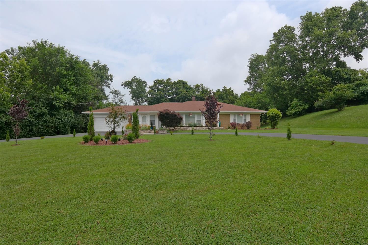 4210 Paul Road Cincinnati, OH 45238 - Photo 1 of 32 Gallery Image 1