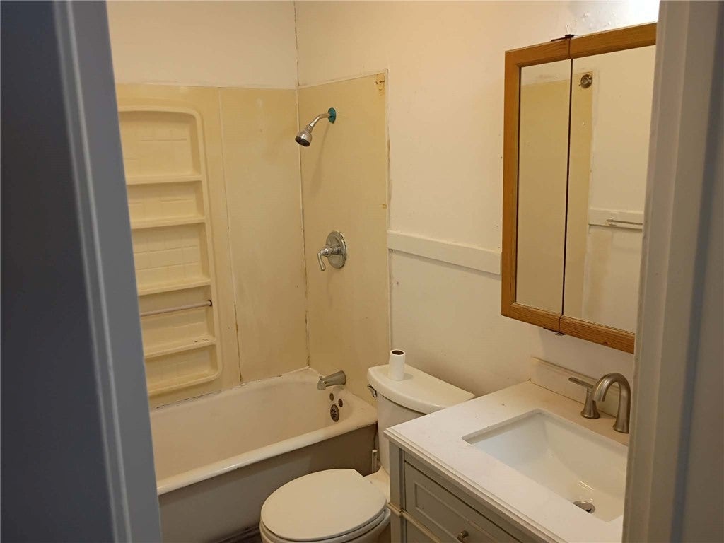 138 South 18th Street Decatur, IL 62521 - Photo 16 of 30 Gallery Image 16