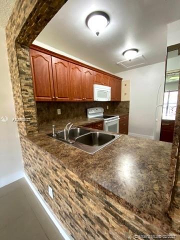 2615 West 67th Place, Unit 2111 Hialeah, FL 33016 - Photo 6 of 21