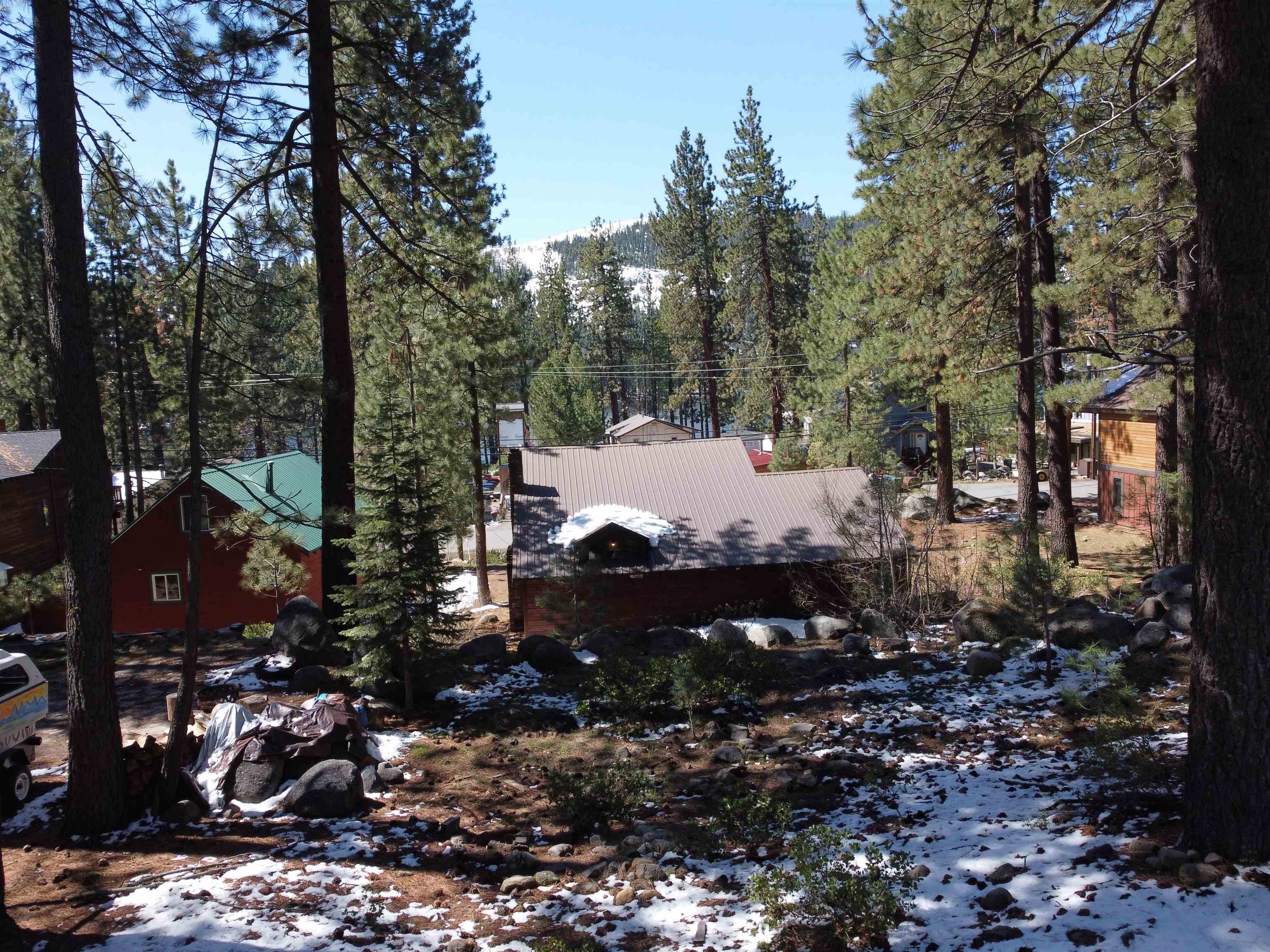 10104 Summit Drive Truckee, CA 96161 - Photo 9 of 9 a view of a back yard