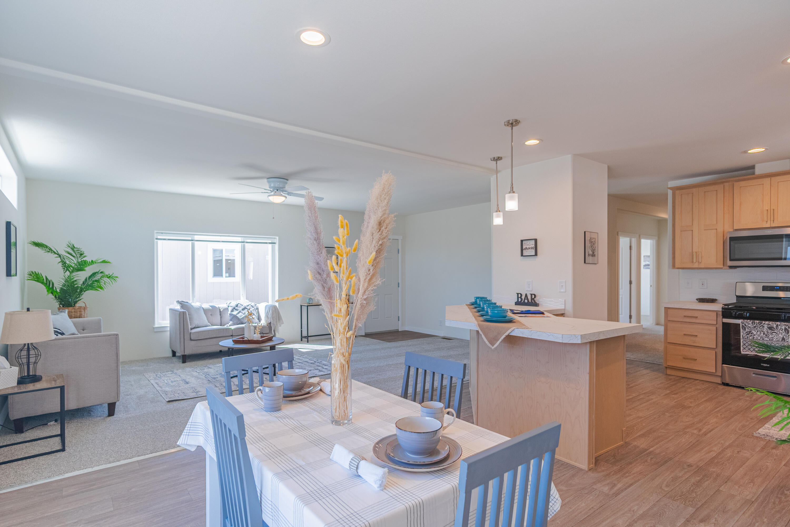 300 Luman Road, Unit 206 Phoenix, OR 97535 - Photo 6 of 40 OR206-6