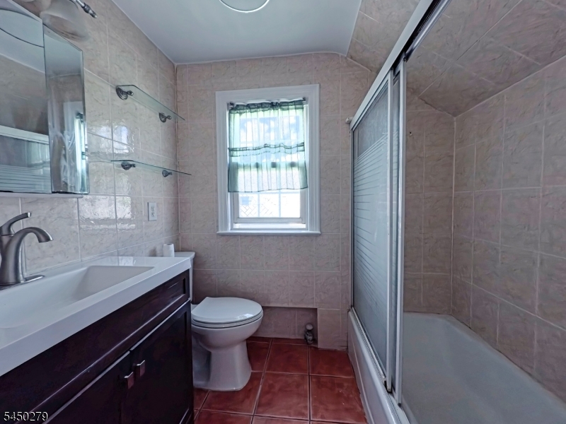 621 Palisade Road Union, NJ 07083 - Photo 20 of 36 Gallery Image 20