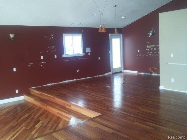 7525 Glen Hatt Road Linden, MI 48451 - Photo 3 of 20 2013-03-19 13.14.12.jpg