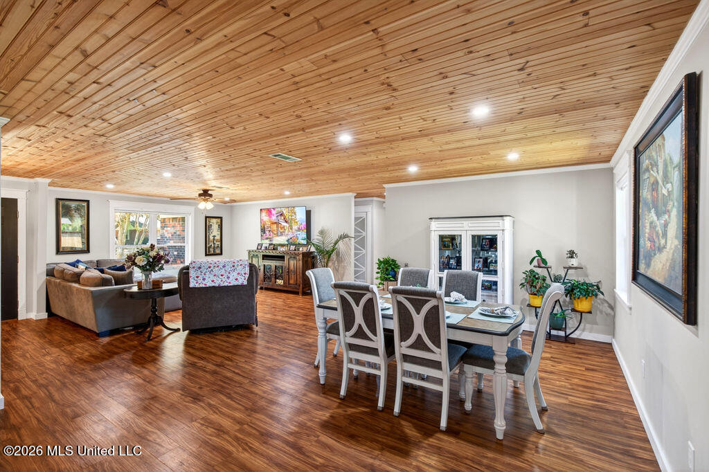 2188 George Walton Drive Biloxi, MS 39531 - Photo 11 of 49 2188GeorgeWaltonDr.-15