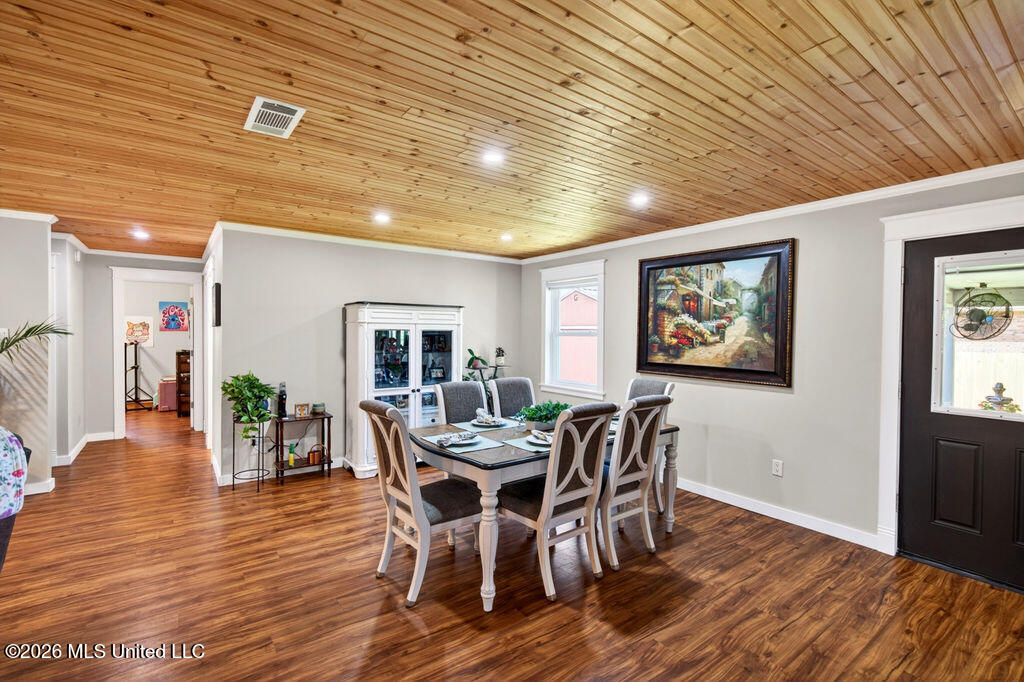 2188 George Walton Drive Biloxi, MS 39531 - Photo 13 of 49 2188GeorgeWaltonDr.-14