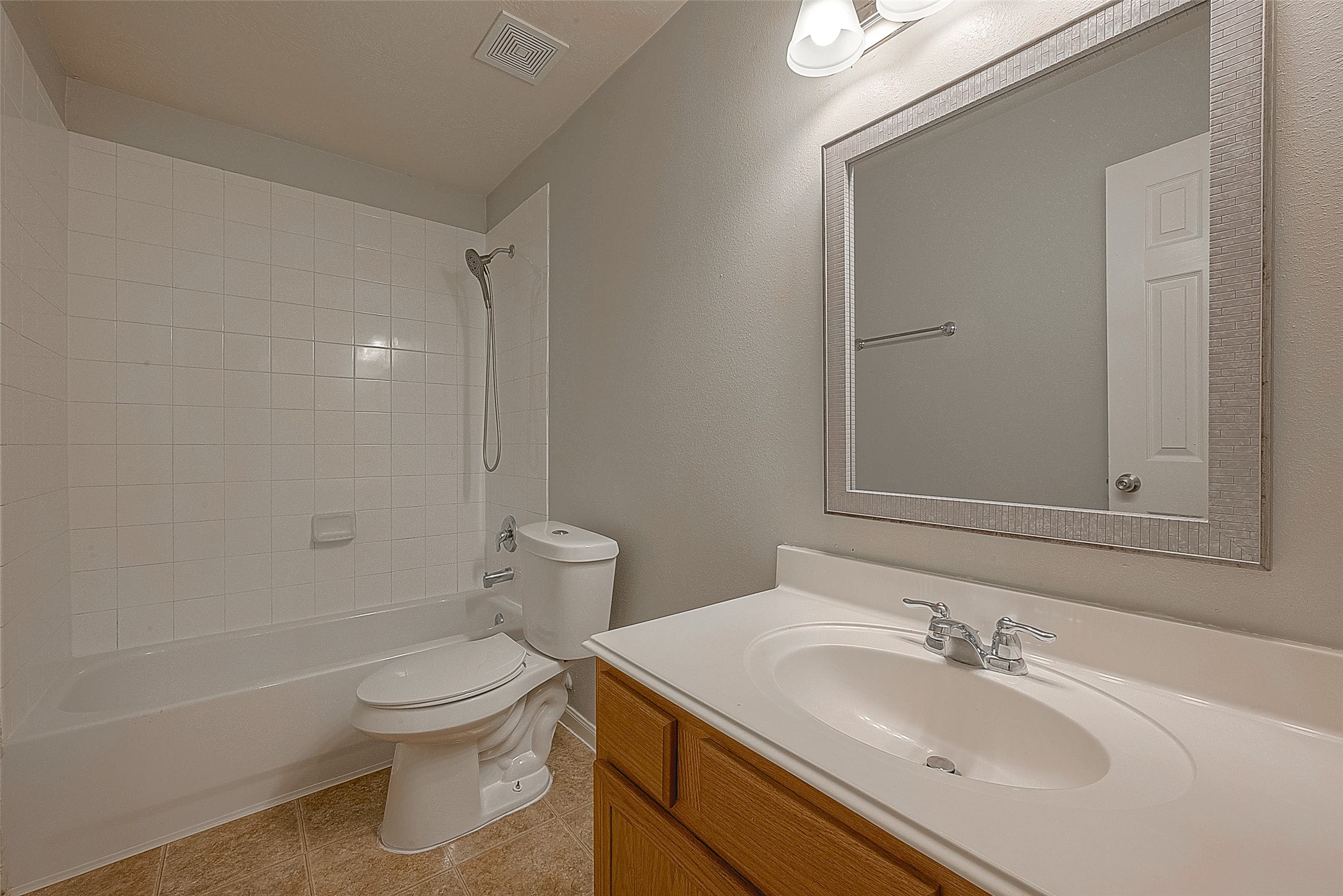 3214 Northgate Court Manvel, TX 77578 - Photo 12 of 16 Guest Bathroom with new toilet