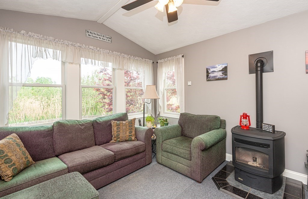 7 Parallel Street Salem, MA 01970 - Photo 13 of 42