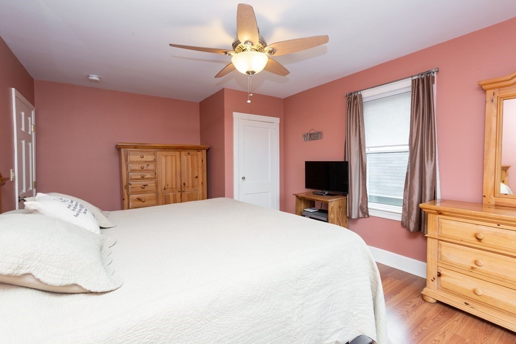 7 Parallel Street Salem, MA 01970 - Photo 20 of 42