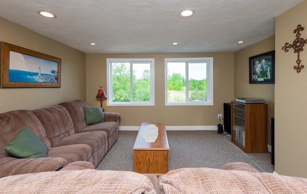 7 Parallel Street Salem, MA 01970 - Photo 24 of 42