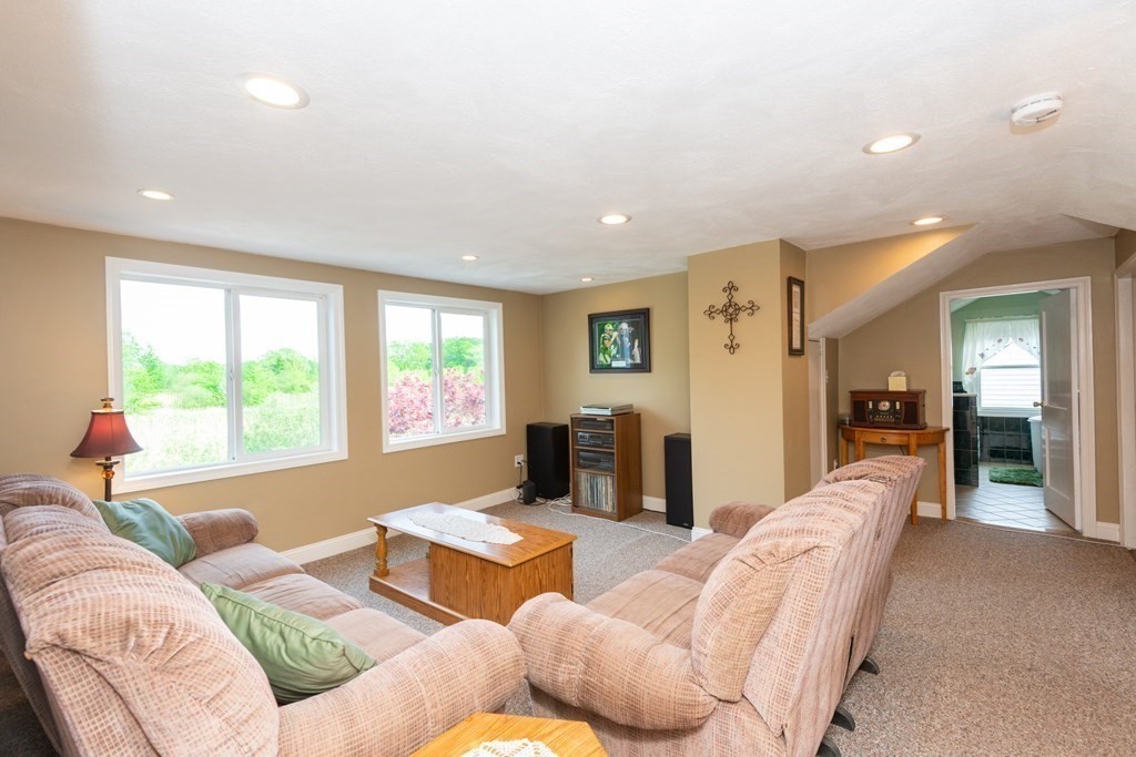 7 Parallel Street Salem, MA 01970 - Photo 28 of 42