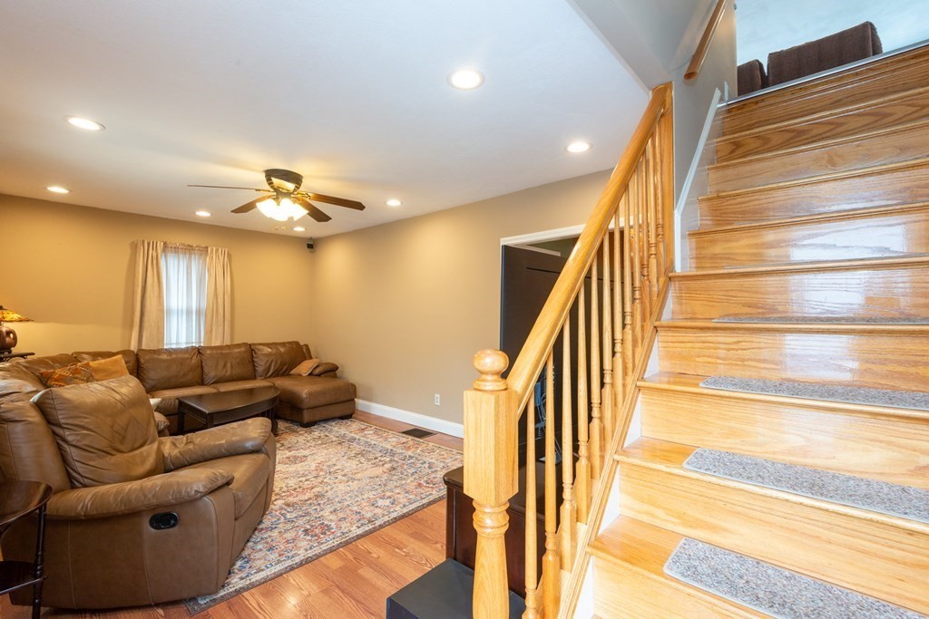 7 Parallel Street Salem, MA 01970 - Photo 3 of 42