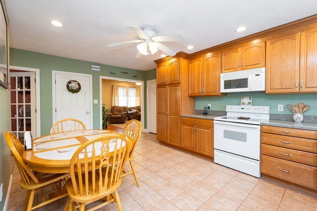 7 Parallel Street Salem, MA 01970 - Photo 9 of 42