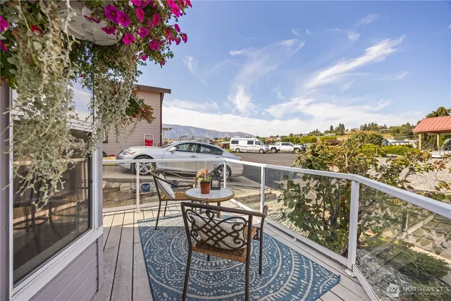 $325,000 | 1000 Highway 150, Unit 72, Manson, WA 98831