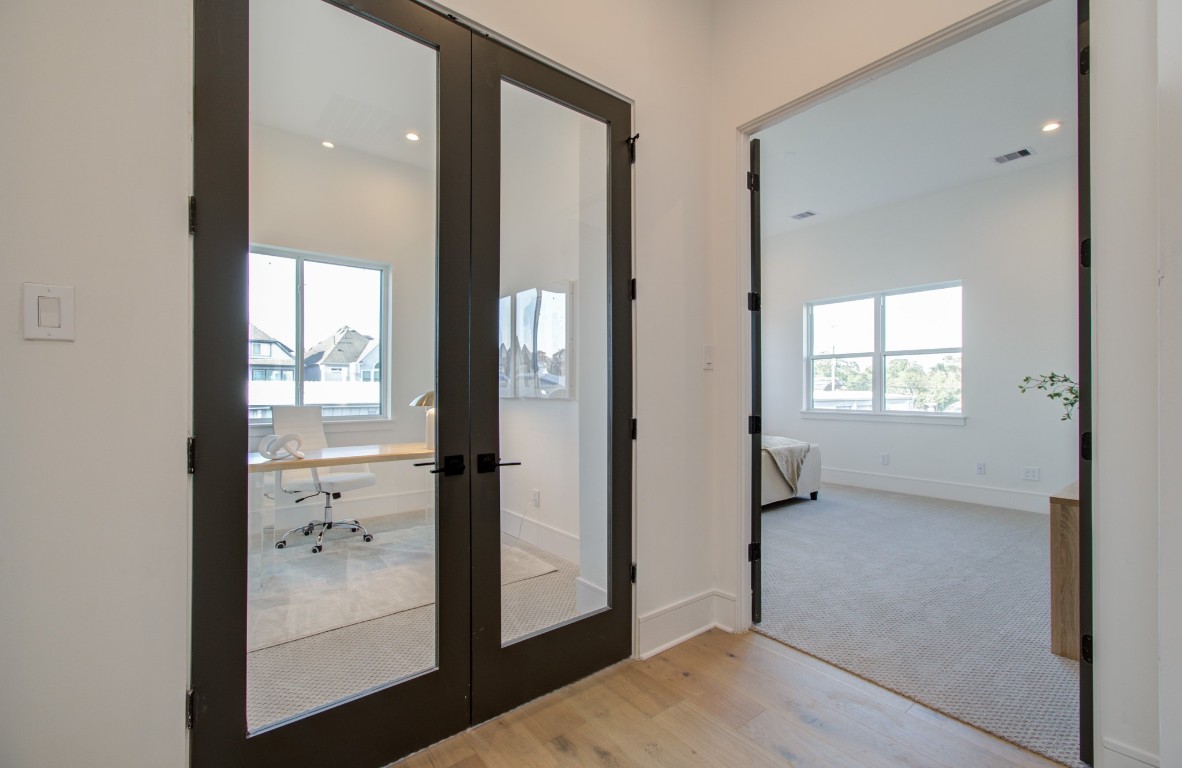 1645 Bingle Road Houston, TX 77055 - Photo 26 of 50
