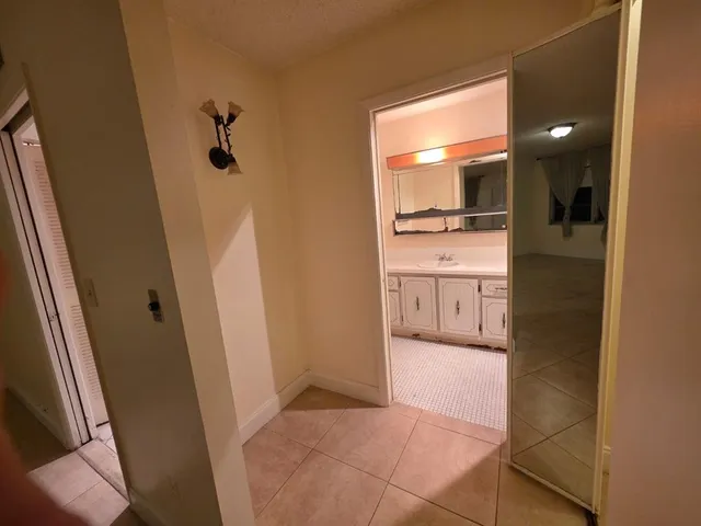 $123,500 | 5073 Lake Front Boulevard, Unit C, Delray Beach, FL 33484