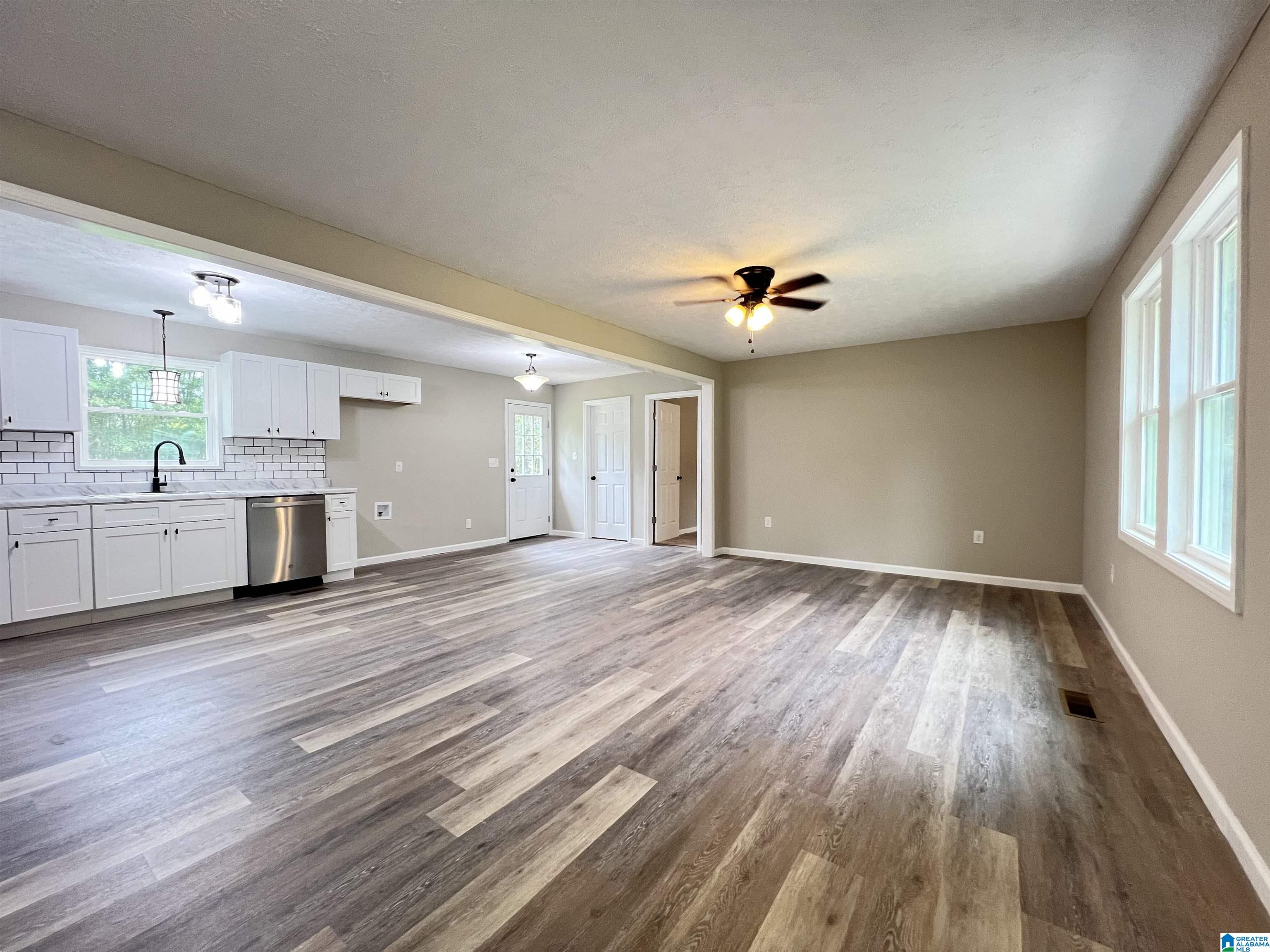 139 Boozer Drive Jacksonville, AL 36265 - Photo 6 of 29