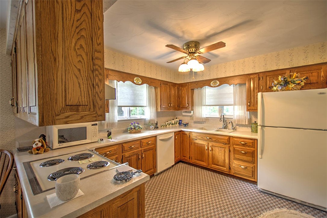 612 West Karen Drive Decatur, IL 62526 - Photo 8 of 26