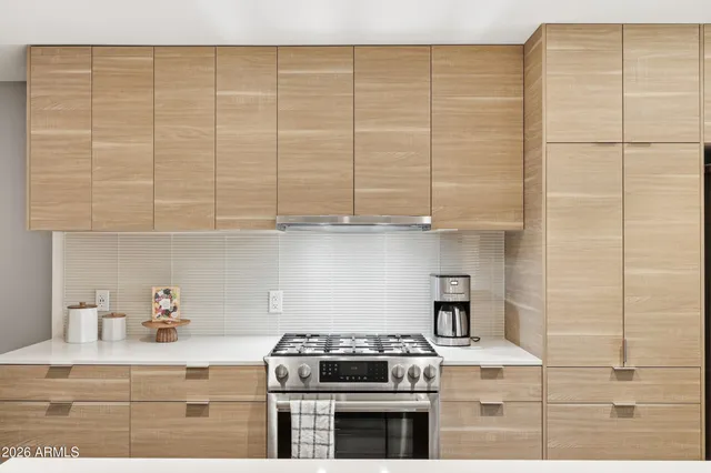 $558,000 | 2300 East Campbell Avenue, Unit 329, Phoenix, AZ 85016