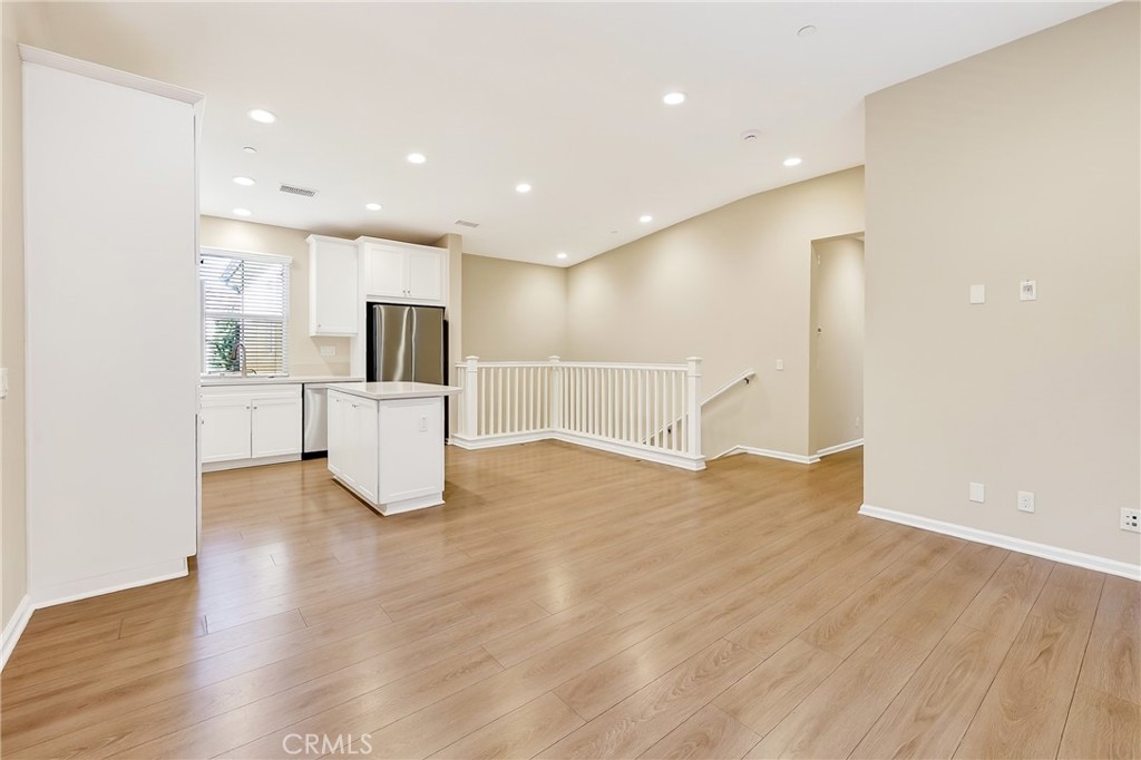 62 Granite Path Irvine, CA 92620 - Photo 6 of 27