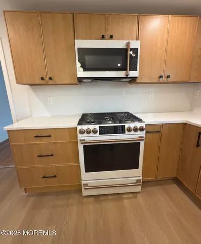 $4,200 | 139 Brighton Avenue, Unit 9A, Long Branch, NJ 07740