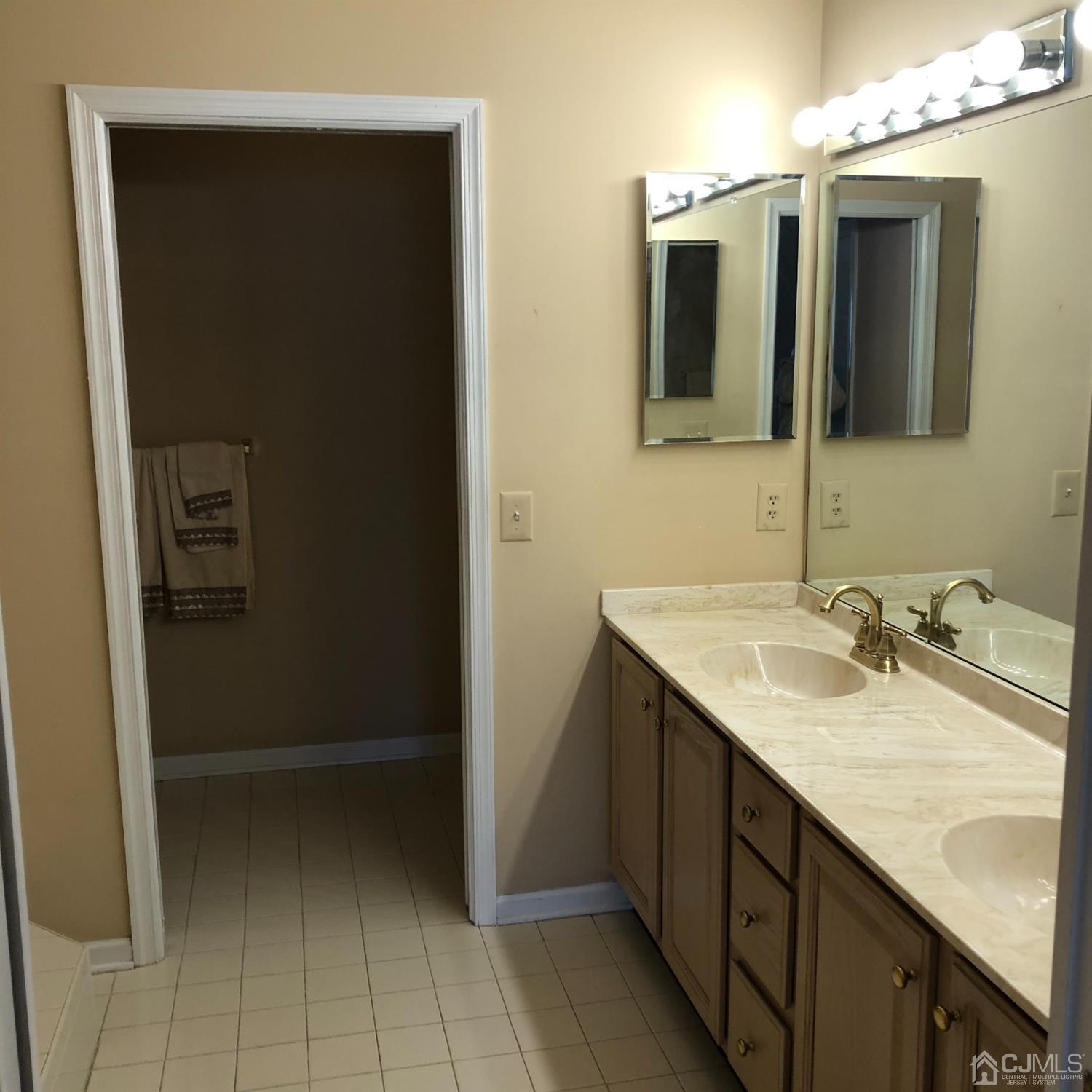 48 Chichester Road Monroe Township, NJ 08831 - Photo 16 of 25 Gallery Image 16