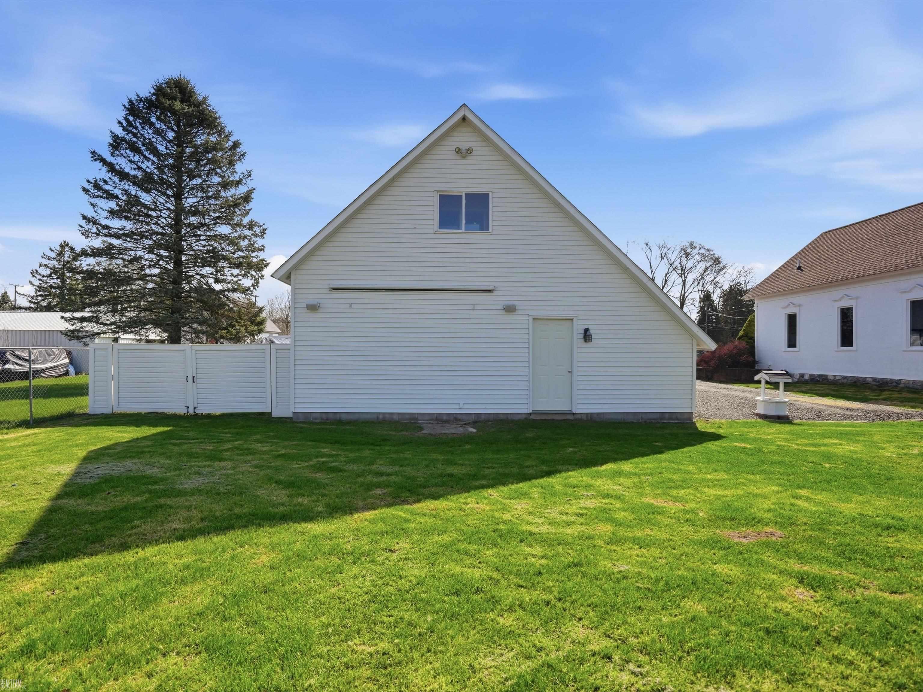 59441 Romeo Plank Road Ray, MI 48096 - Photo 36 of 49