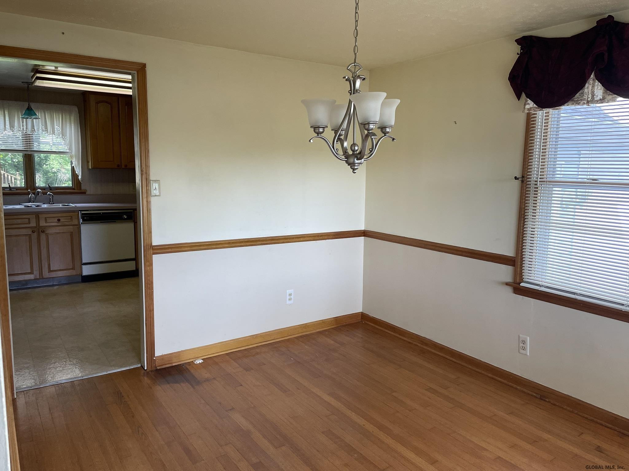 1068 Loudon Road Colonie, NY 12047 - Photo 13 of 47 Photo 13