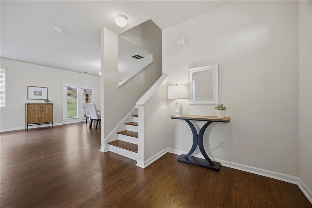 3110 Boxwood Crossing Gainesville, GA 30507 - Photo 2 of 28